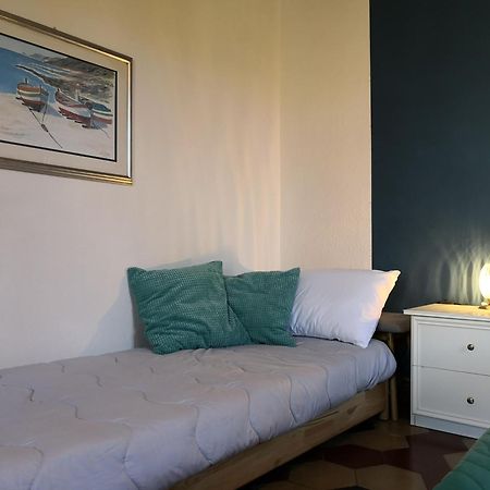 Bed and Breakfast Zia Chiarina San Nicolo Gerrei Zimmer foto