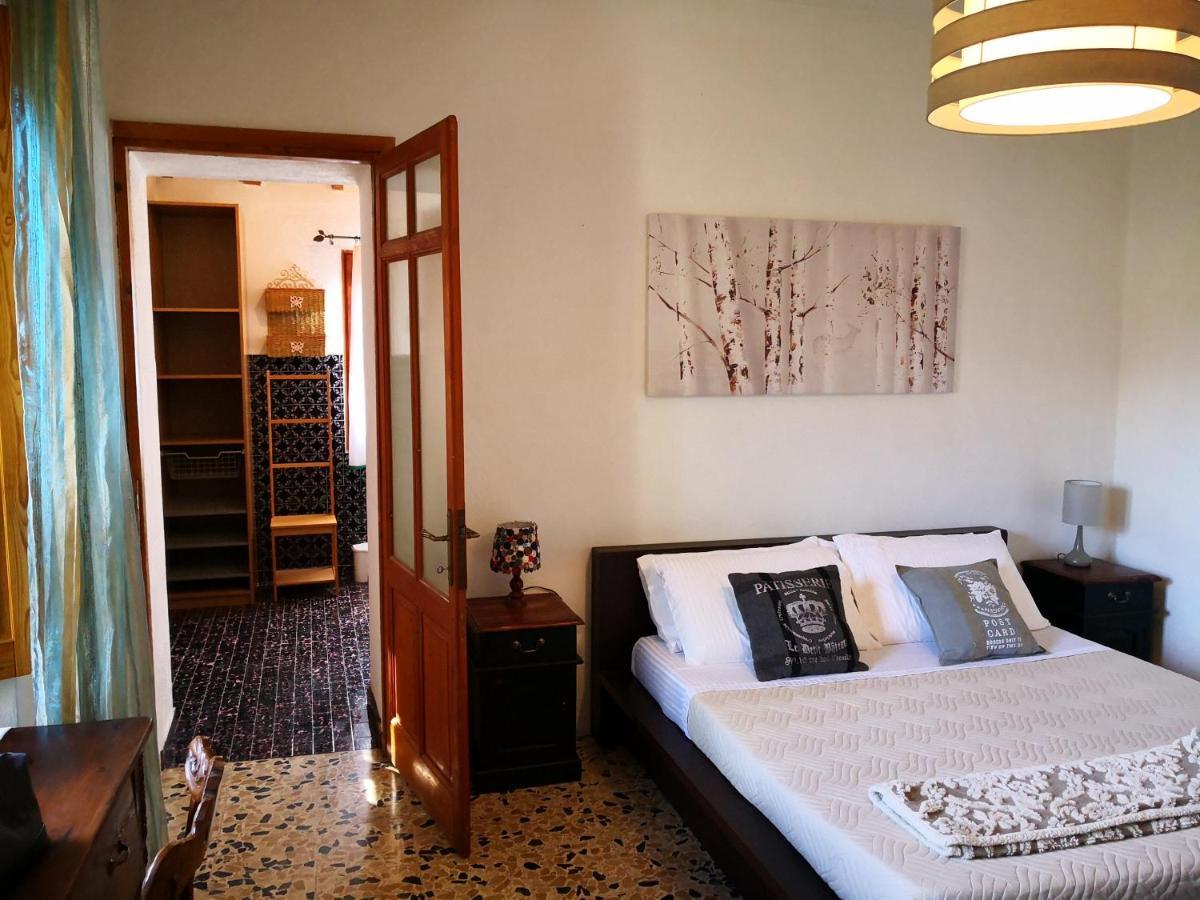 Bed and Breakfast Zia Chiarina San Nicolo Gerrei Exterior foto