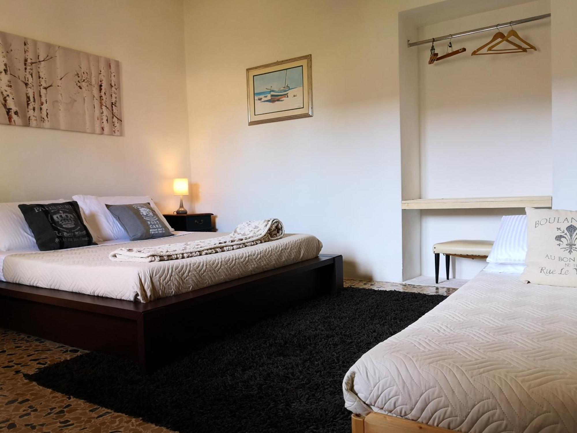 Bed and Breakfast Zia Chiarina San Nicolo Gerrei Zimmer foto